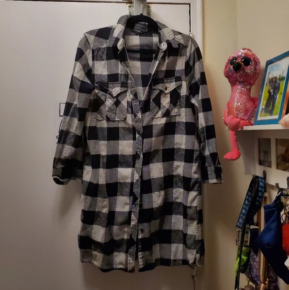 Shirt - Picture 1 of 2